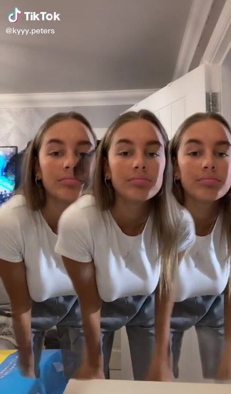 アラブ人妻オンリーファンズ ヌード 写真