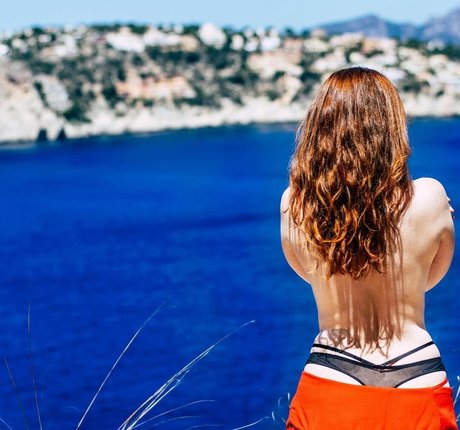 isbllx 裸モデル 画像