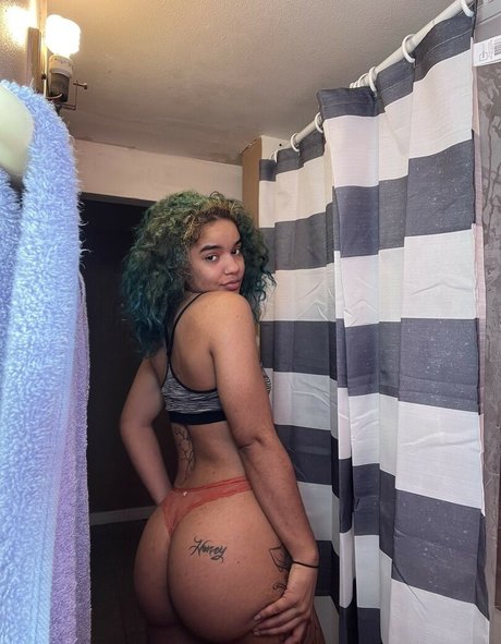 Kindasky ポルノスター アダルト 写真