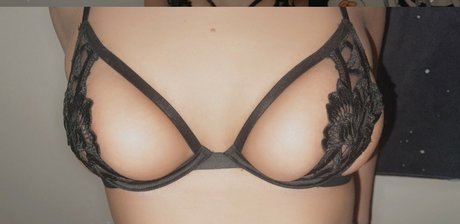 Lindsey Bowen セクシーモデル 写真