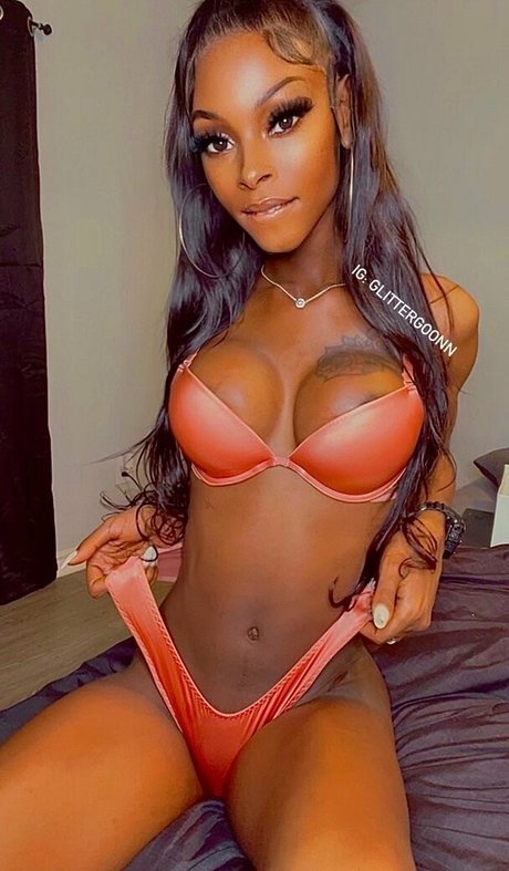 コスプレ ヘンタイ オンリーファンズ 可愛い 写真