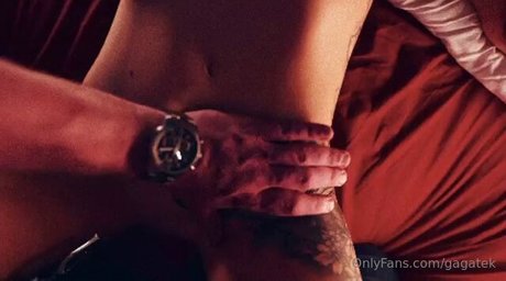 Rkwasiborski セクシーなポルノスター 画像