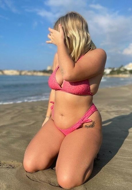 バン・オンリーファンズ ホットセクシー 写真