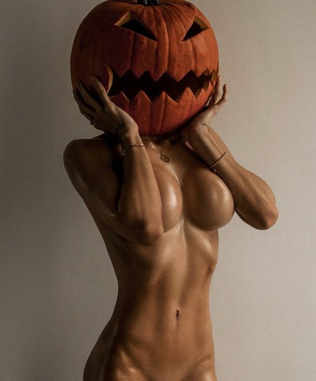 margoricka xxxポルノスター 画像