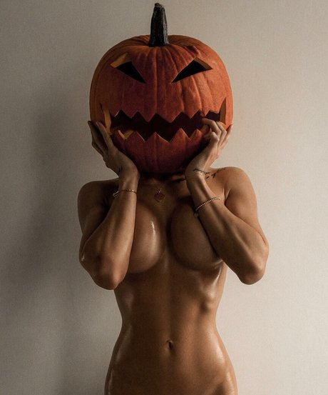 margoricka エロティックなスター 写真