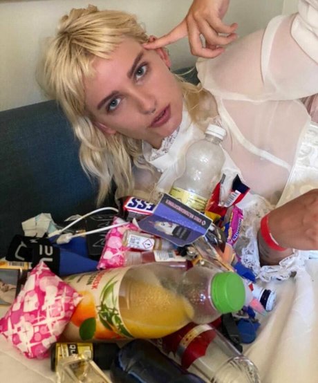 Emmaazzww セックススター 写真