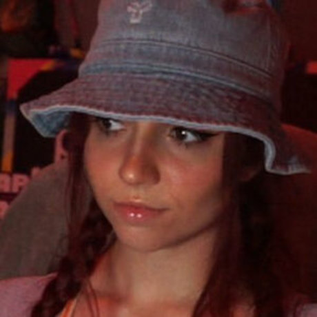 エモな痴女オンリーファンズ ヌード 写真