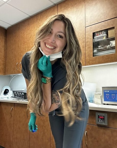 Lunarose9292 ヌードモデル 画像