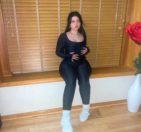 Laney Baby セックススター 画像