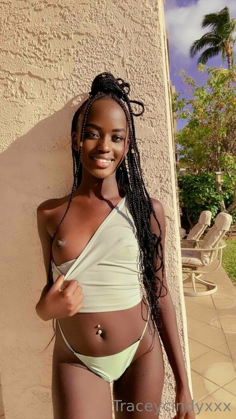 コスプレ フェムボーイ オンリーファンズ ホット裸 画像