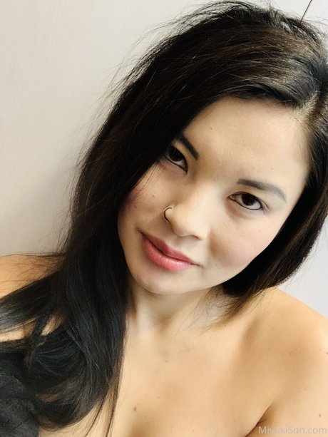 Miyuki Son トップモデル 画像