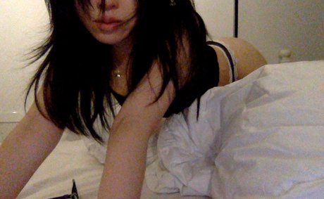 大学のアジア人オンリーファンズ エロ 写真