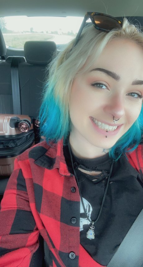 Claire Lavey ポルノスター 無料 画像