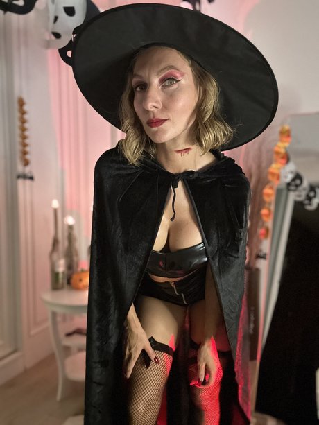 Mrs Kiss_ ヌードモデル 写真