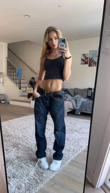 Anna Shumate 美しいスター 写真