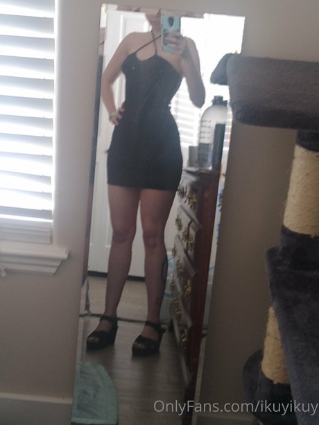 本物の熟女オンリーファンズ ホット 写真