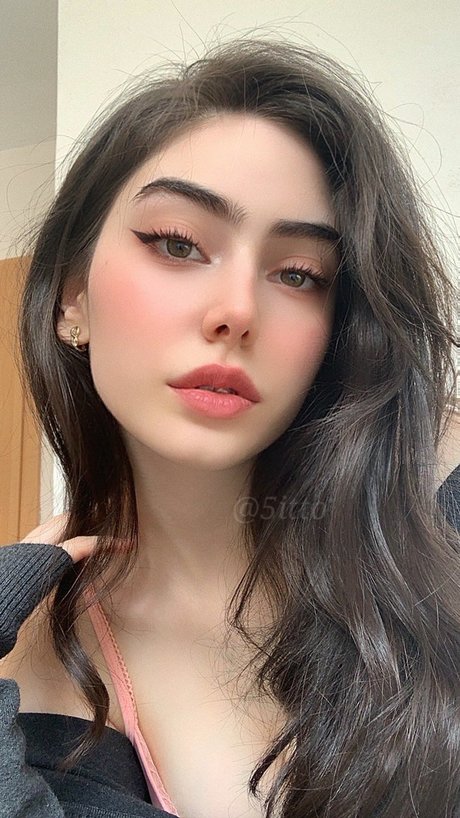 角質の女の子オンリーファンズ 無料ヌード 写真