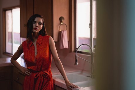 Colleen Cole ホットスター 写真