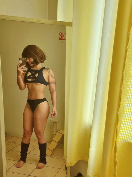 アラブのゲイオンリーファンズ セクシーヌード 写真