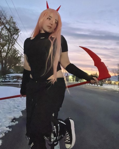 ティーンフィンガリングオンリーファンズ HD 写真