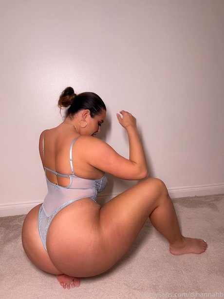 Dj Hannah B 高品質モデル 画像