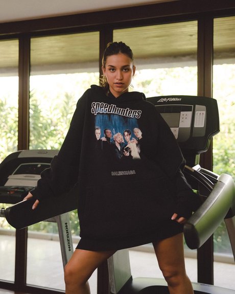 Mikaela Lafuente_ 美しいスター ギャラリー