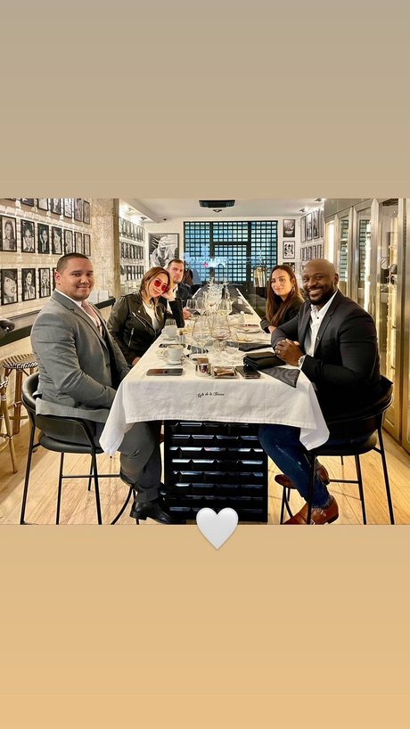 ジムガールズオンリーファンズ 限定 写真