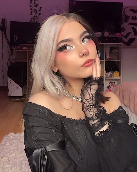 大きなお尻の黒人オンリーファンズ エロ 画像