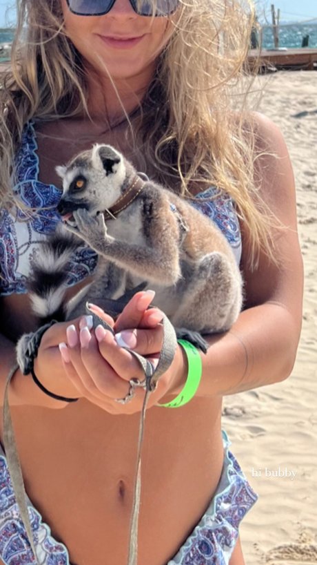 トランス熟女オンリーファンズ 無料 写真