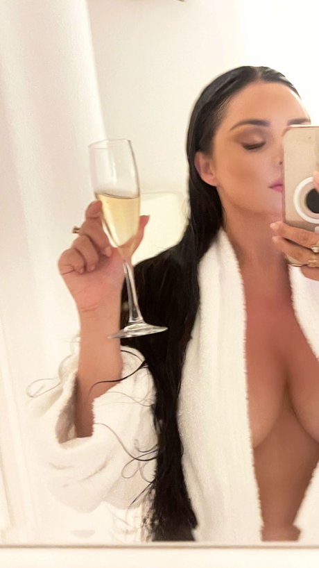 濃厚なヌードオンリーファンズ アダルト無料 画像