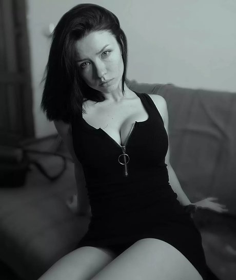 Innervus_ xxxスター 写真