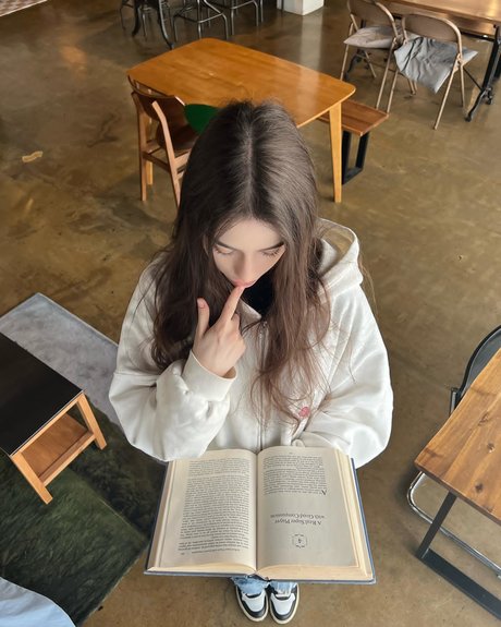 Dasha Taran_ セクシーなスター 写真