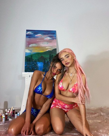 Sab Zada 美しいポルノスター ギャラリー