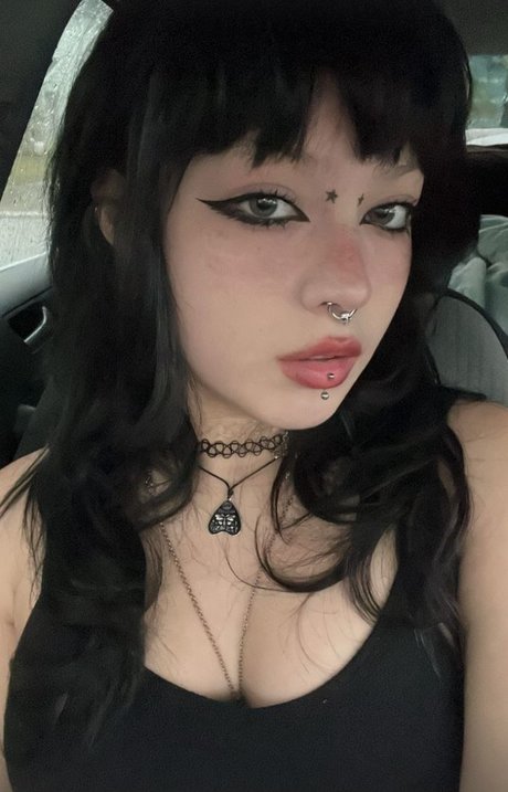 シャワー3P オンリーファンズ ポルノ 写真