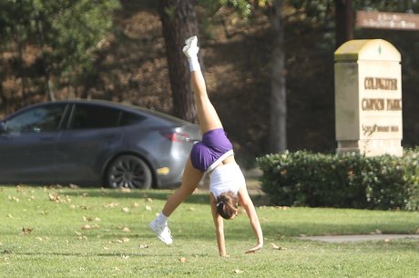 Addison Rae ポルノスター HD 写真