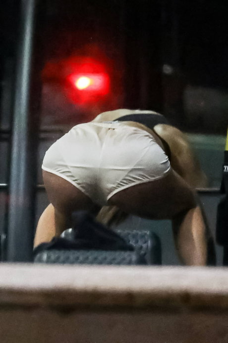 Addison Rae ポルノスター 画像