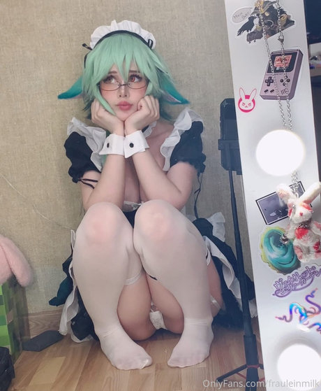 フラットオンリーファン ホット 写真