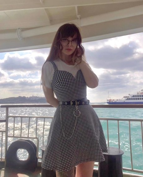 ssbbw オンリーファンズ ヌード 画像