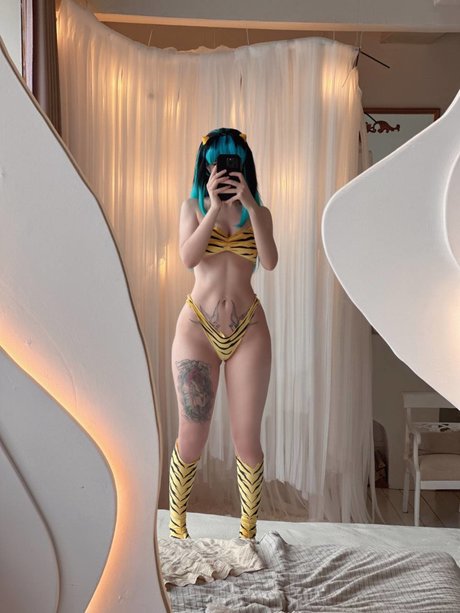 大学の痴女オンリーファンズ HD 画像