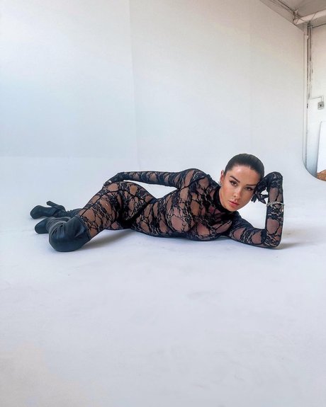 ぽっちゃりティーンオンリーファンズ 無料セックス 画像