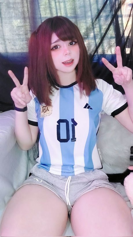 ぽっちゃりブルネットオンリーファンズ ホットセックス 写真