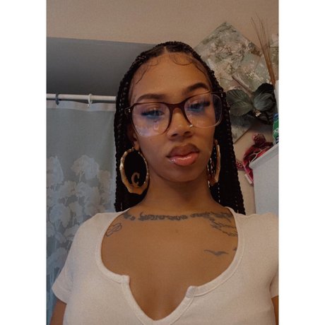 金髪BBW オンリーファンズ 無料 写真