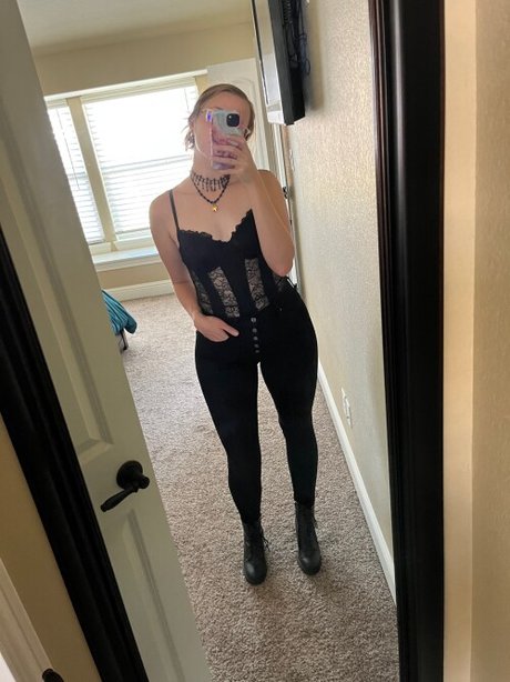 Alanis King プロフィール写真