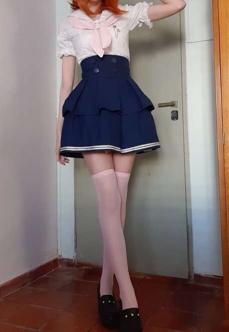 Kiki Glitter Cosplay 高品質モデル ギャラリー