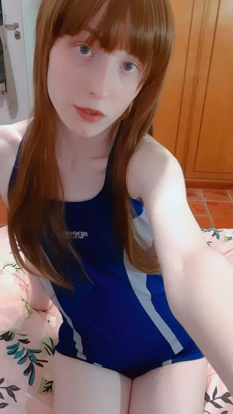 Kiki Glitter Cosplay セックスモデル 写真