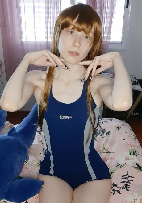 Kiki Glitter Cosplay ホットモデル 写真