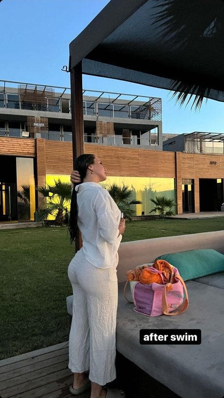 Sinem Ozgur ポルノ女優 画像