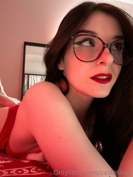 巨尻熟女オンリーファンズ ヌード 画像