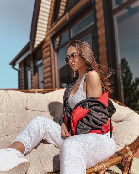 Exxpolly ポルノモデル 画像