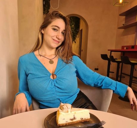 Yonia ヌードモデル ギャラリー